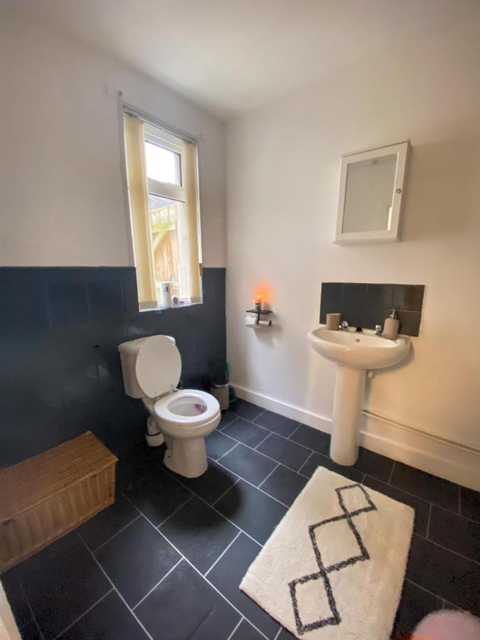 Cheap & Cheerful Apartment Near Bangor Marina Buitenkant foto